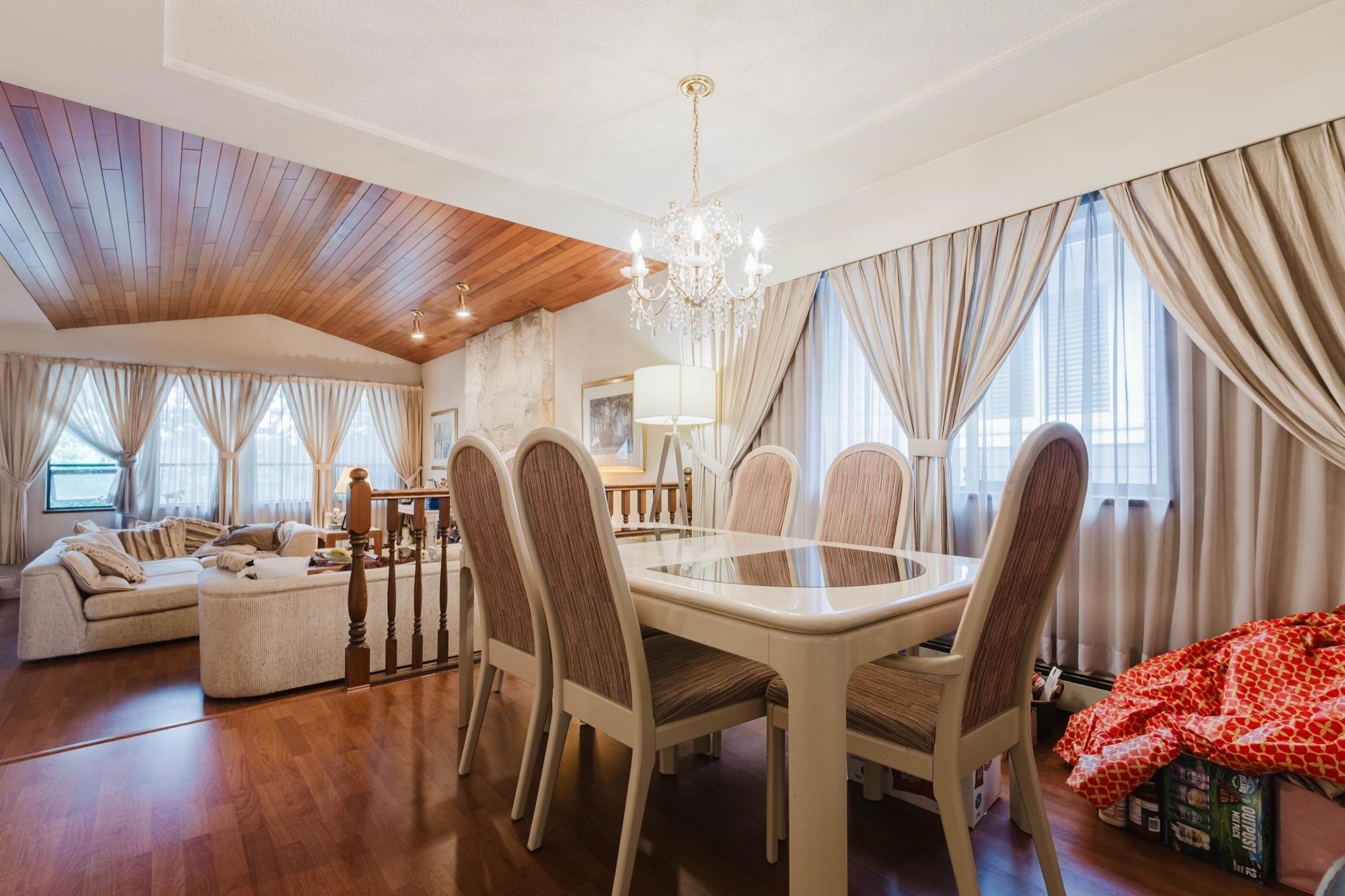 3230 Garden Drive, Vancouver, BC - Indoor Photo Showing Dining Room