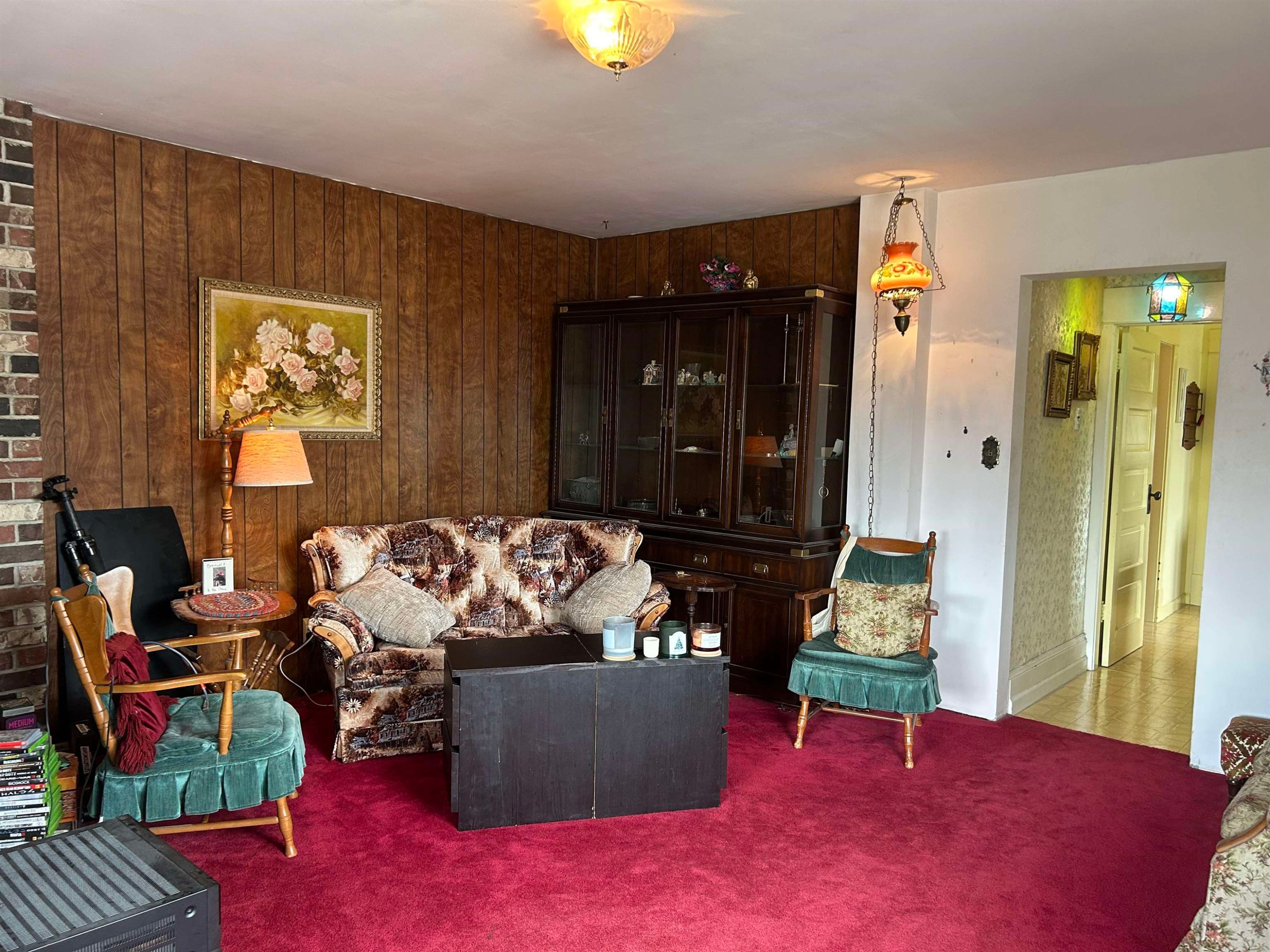 4132 Balkan Street, Vancouver, BC - Indoor Photo Showing Living Room