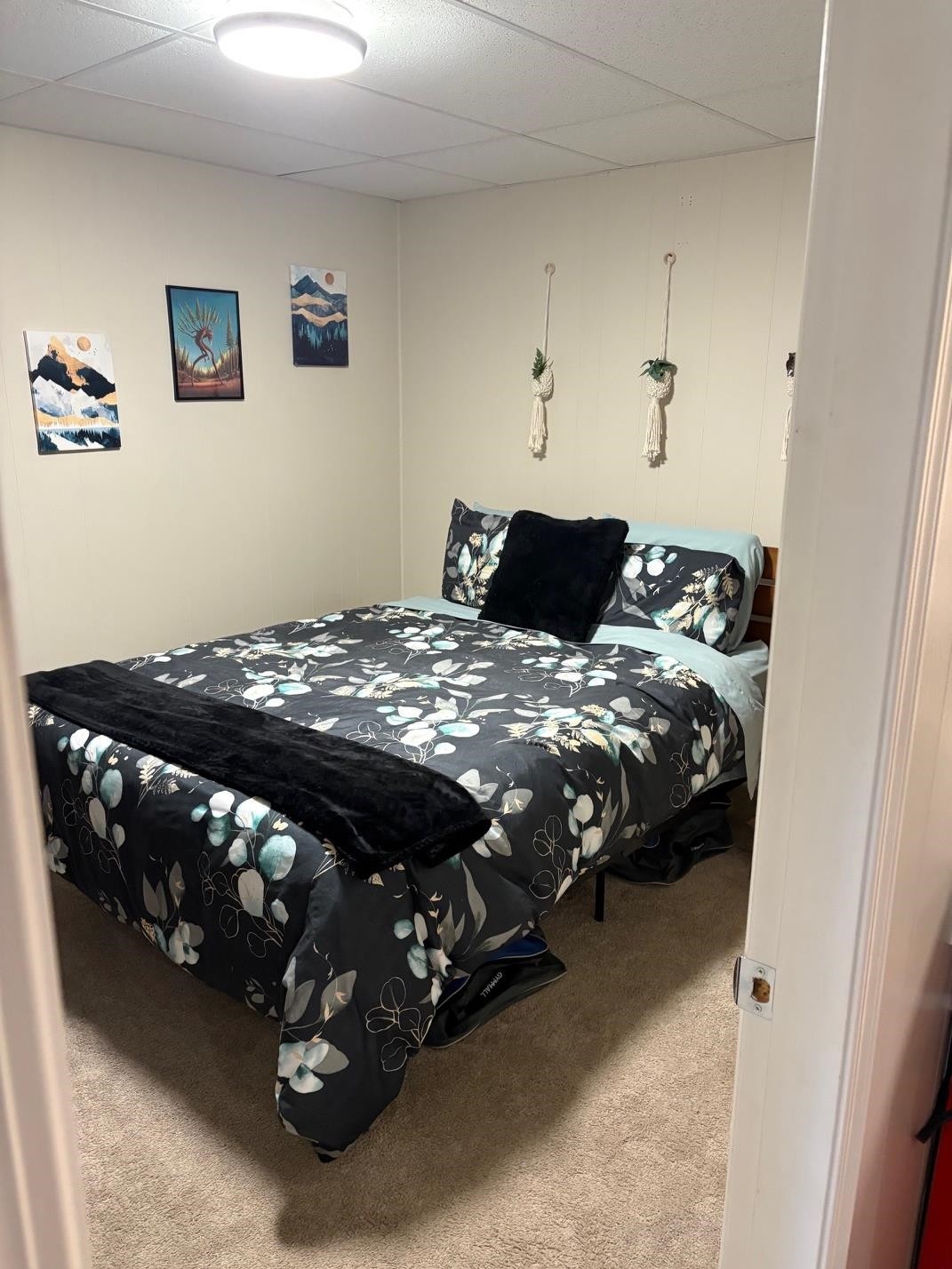 5350 Benner Road, Sechelt, BC - Indoor Photo Showing Bedroom