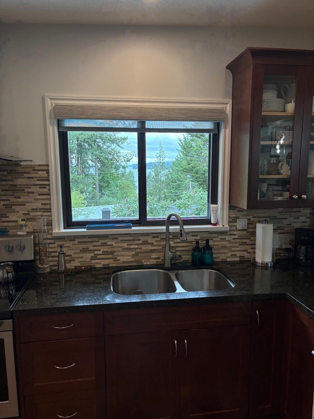 5350 Benner Road, Sechelt, BC - Indoor Photo Showing Kitchen With Double Sink