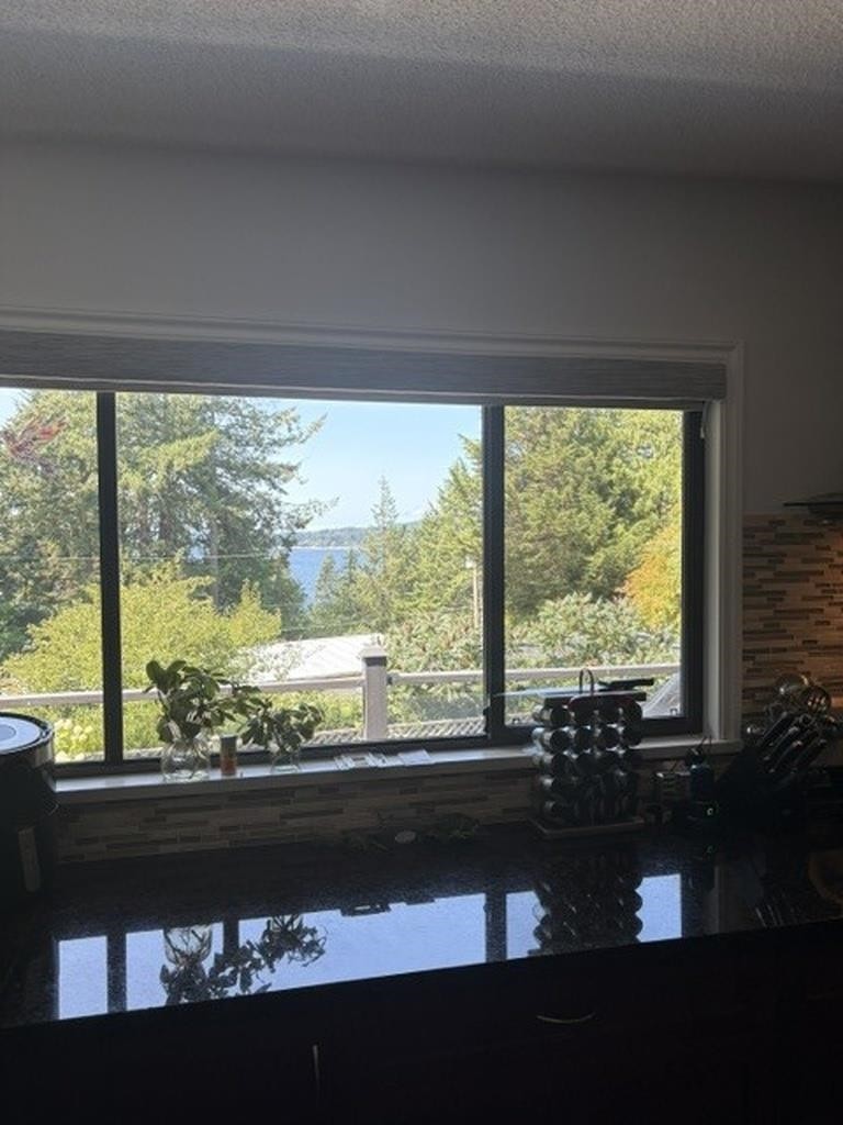 5350 Benner Road, Sechelt, BC - Indoor Photo Showing Other Room