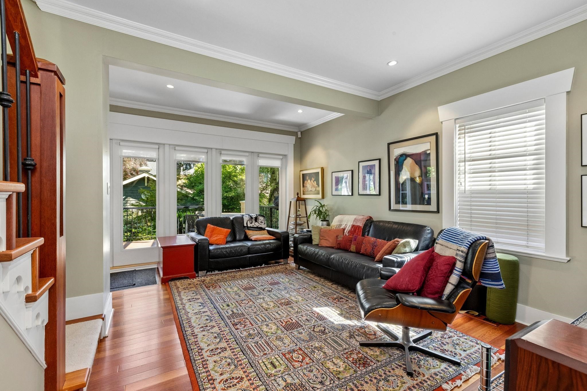 2997 38Th Avenue W, Vancouver, BC - Indoor Photo Showing Living Room