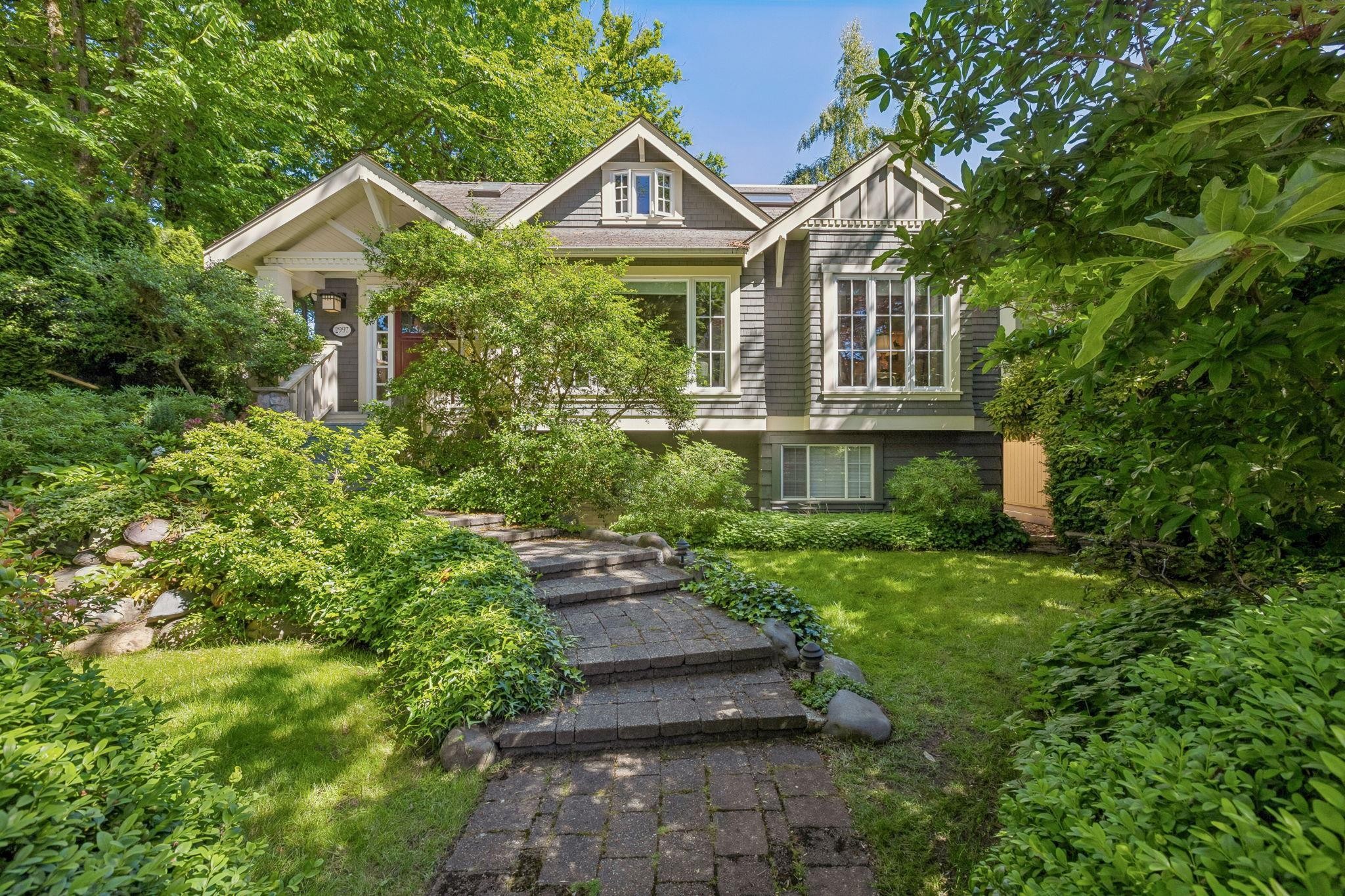 2997 38Th Avenue W, Vancouver, BC - Outdoor