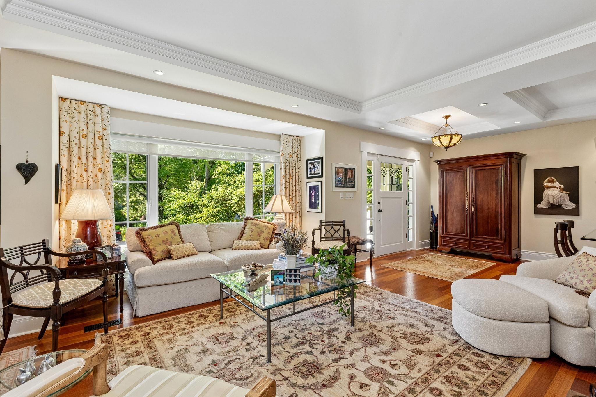 2997 38Th Avenue W, Vancouver, BC - Indoor Photo Showing Living Room