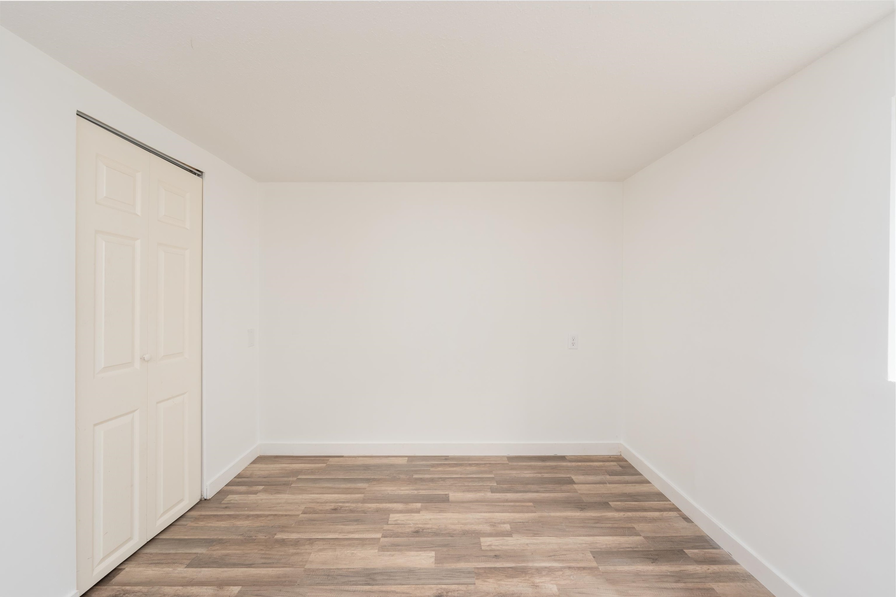 1038 51St Avenue E, Vancouver, BC - Indoor Photo Showing Other Room