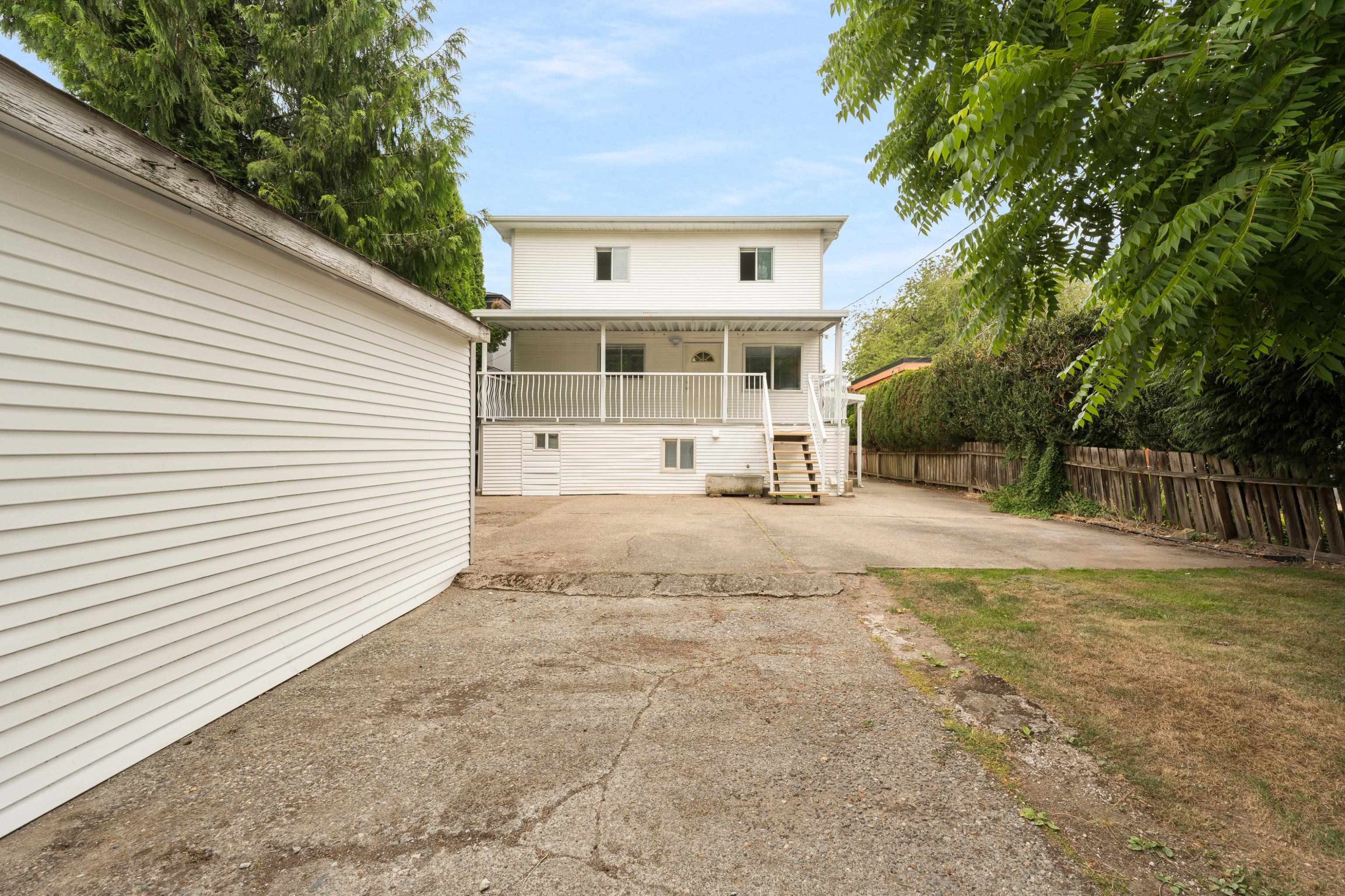 1038 51St Avenue E, Vancouver, BC - Outdoor