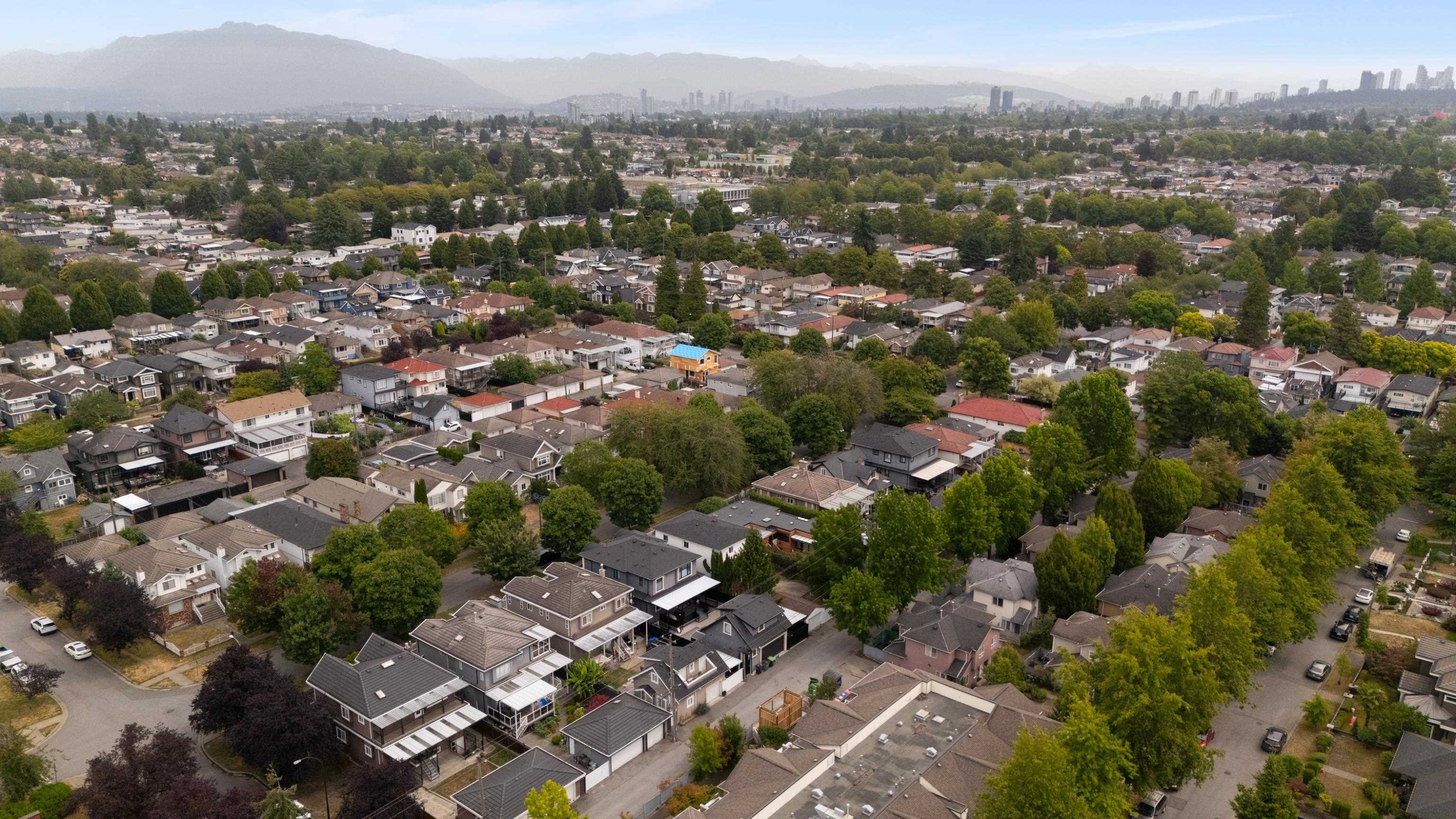 1038 51St Avenue E, Vancouver, BC - Outdoor With View