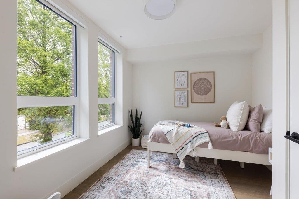 5387 Willow Street, Vancouver, BC - Indoor Photo Showing Bedroom