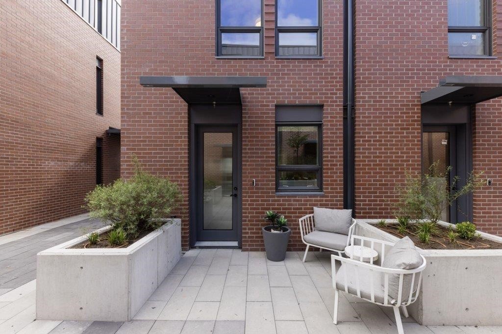 5387 Willow Street, Vancouver, BC - Outdoor With Exterior