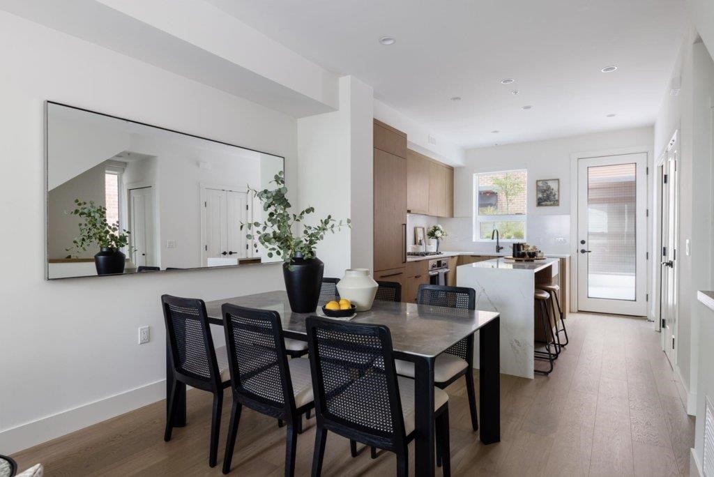 5387 Willow Street, Vancouver, BC - Indoor Photo Showing Dining Room