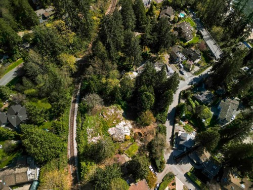 4019 Rose Crescent, West Vancouver, BC 