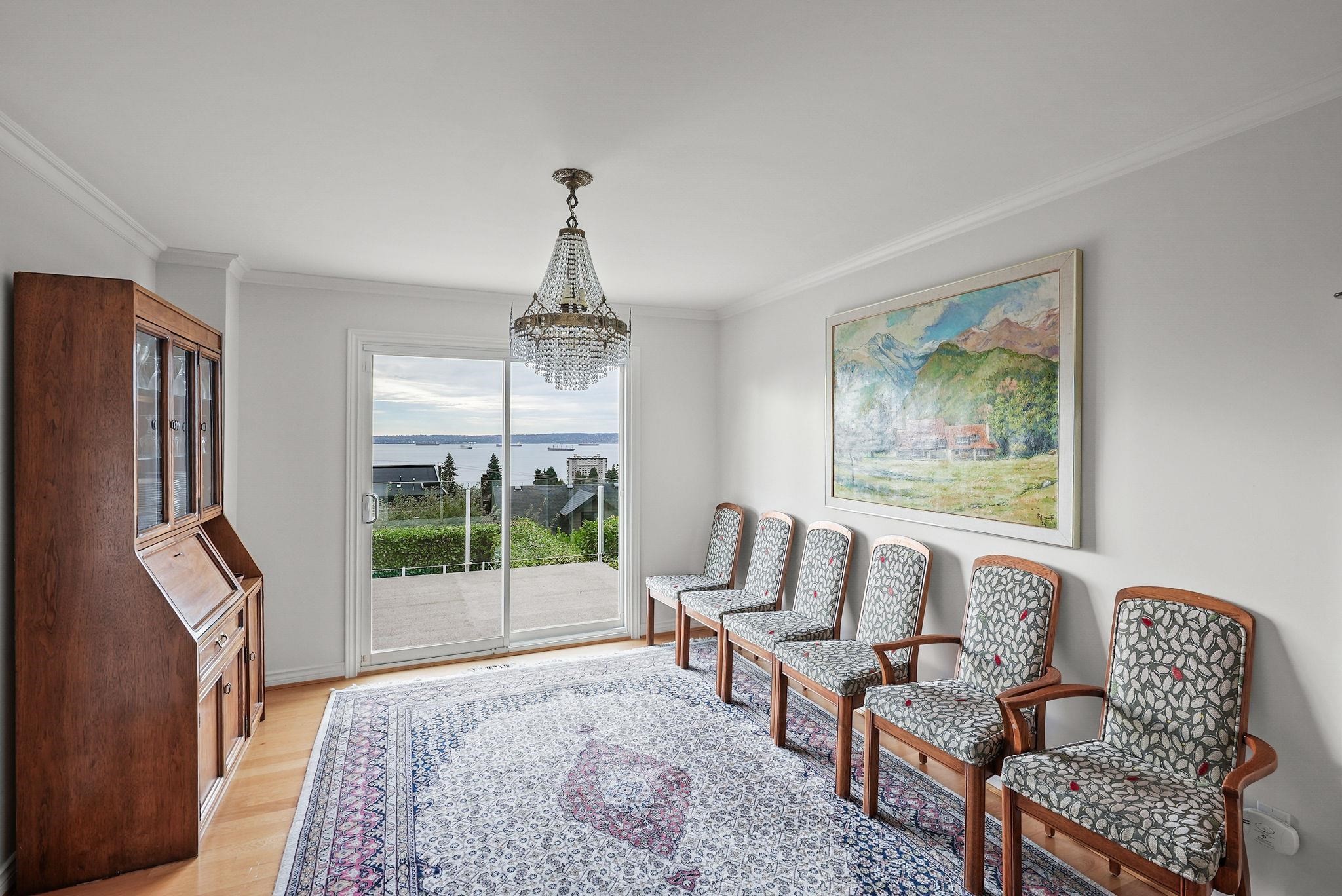 2316 Nelson Avenue, West Vancouver, BC - Indoor Photo Showing Living Room