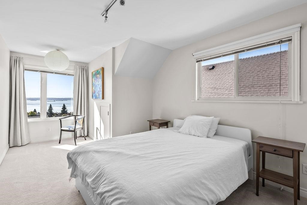 2316 Nelson Avenue, West Vancouver, BC - Indoor Photo Showing Bedroom