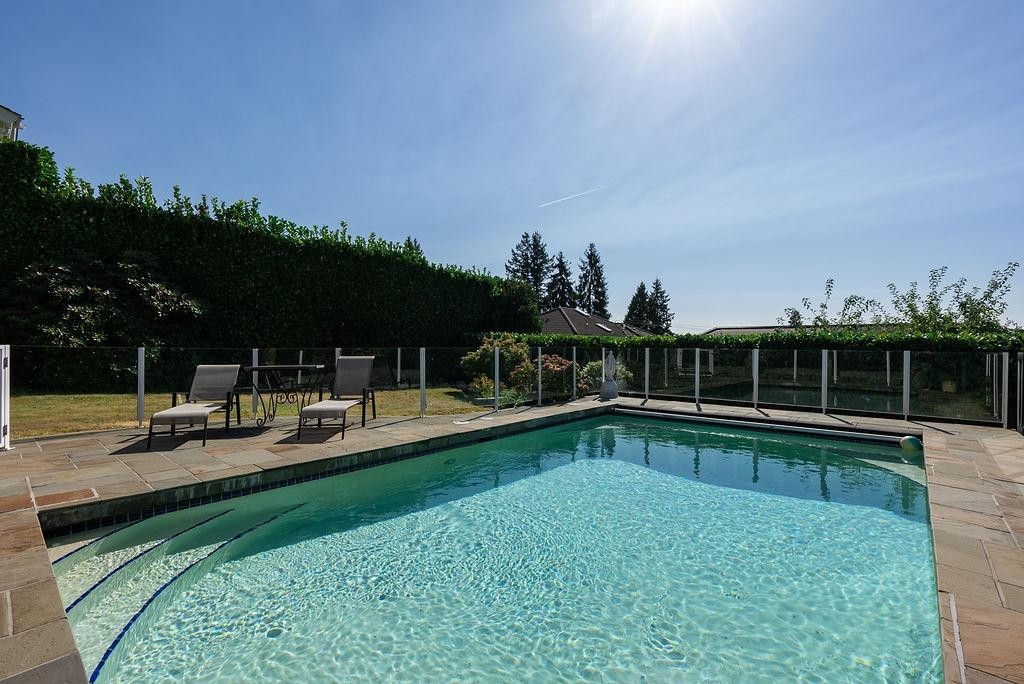 2316 Nelson Avenue, West Vancouver, BC - Outdoor With In Ground Pool
