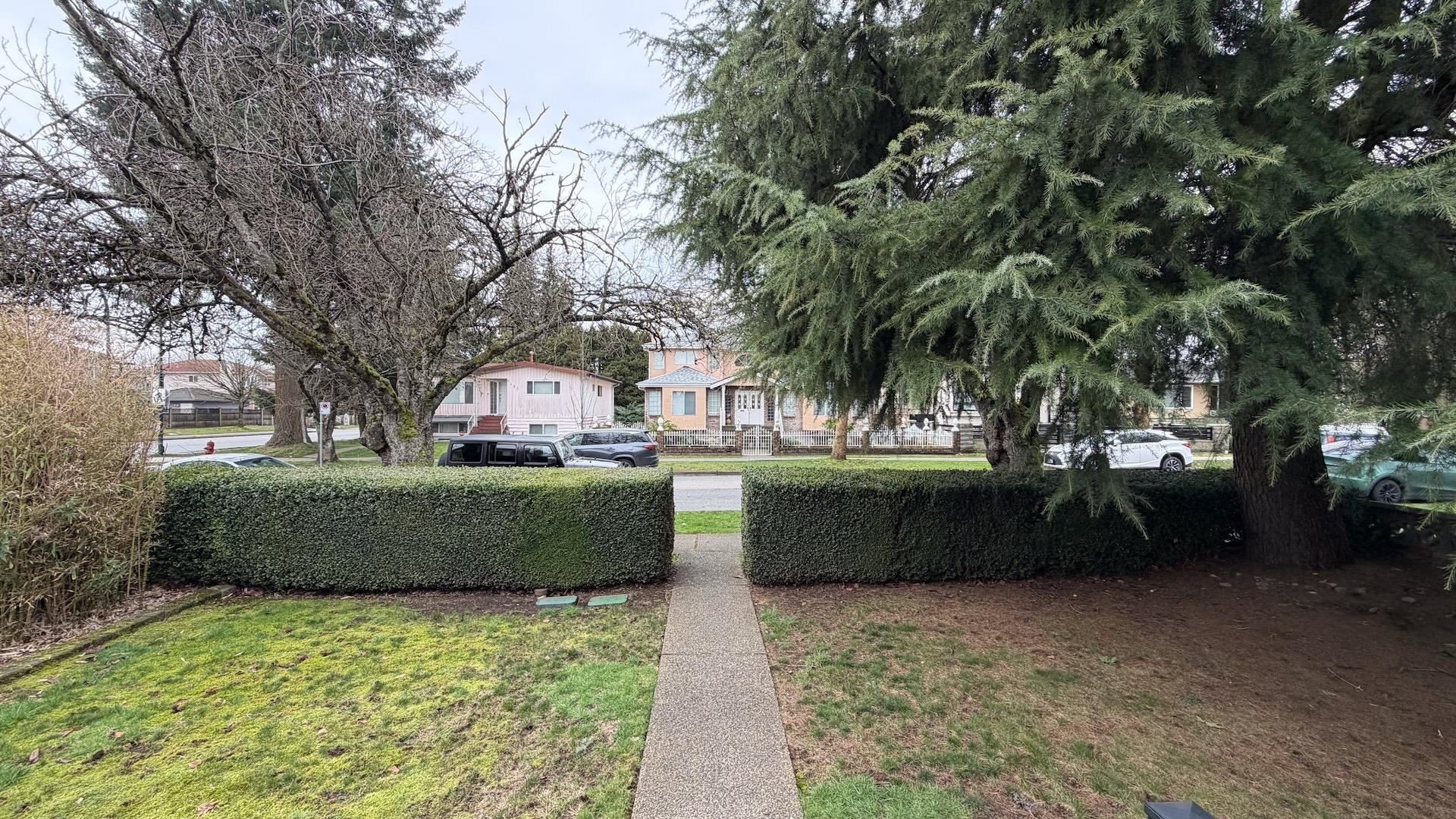 6462 Nanaimo Street, Vancouver, BC - Outdoor