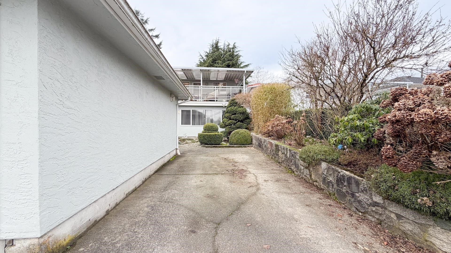 6462 Nanaimo Street, Vancouver, BC - Outdoor