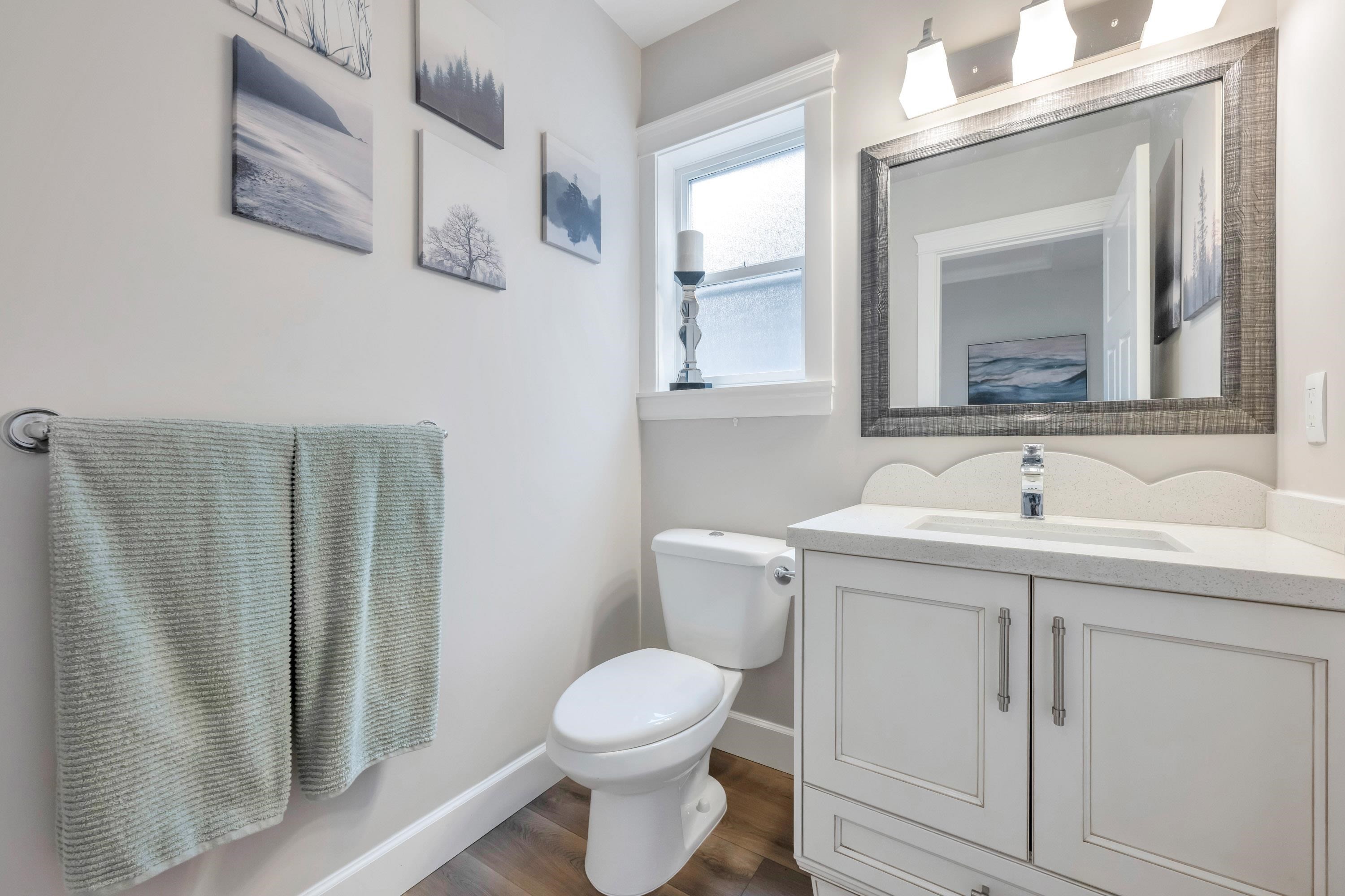 24640 101 Avenue, Maple Ridge, BC - Indoor Photo Showing Bathroom
