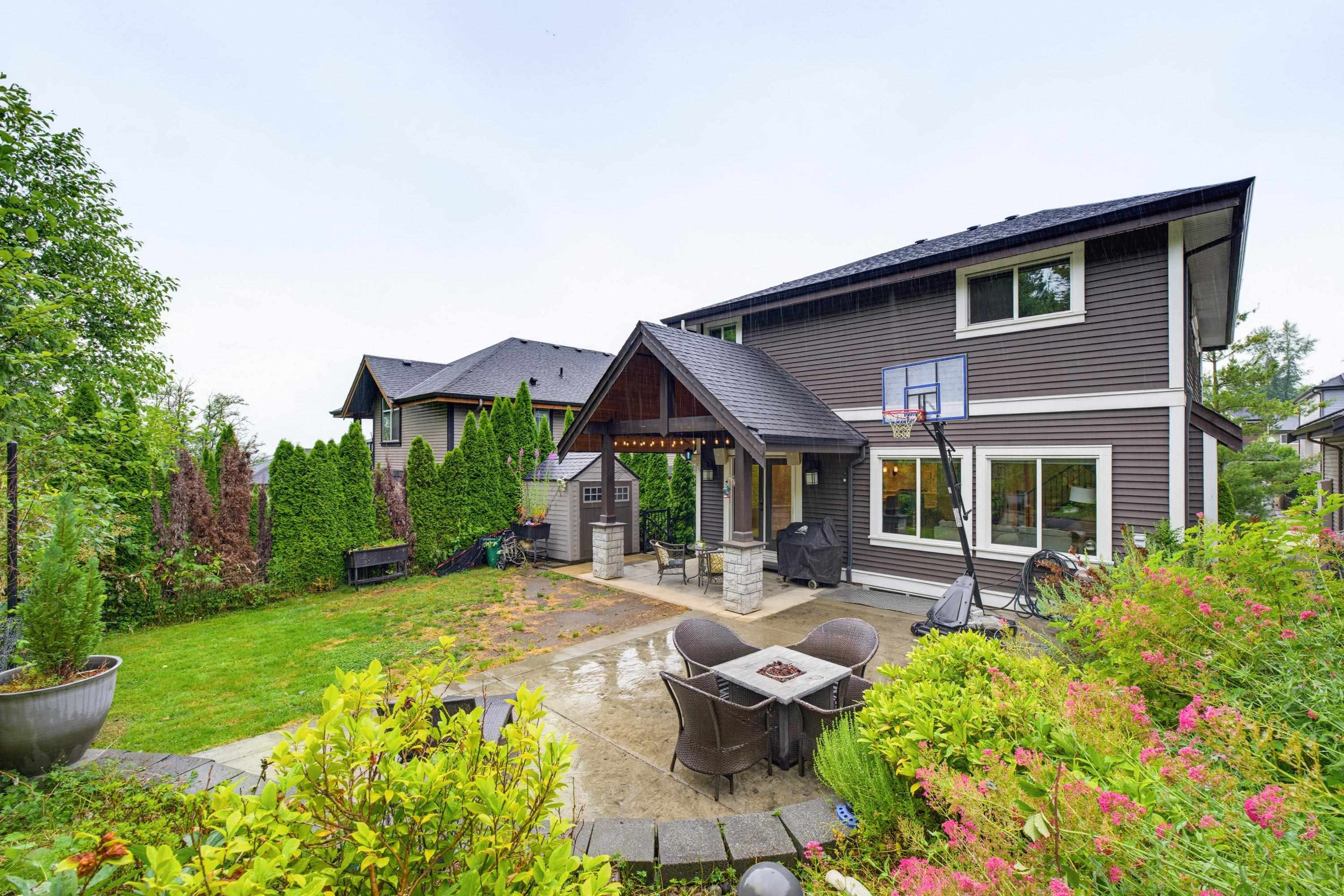 24640 101 Avenue, Maple Ridge, BC - Outdoor