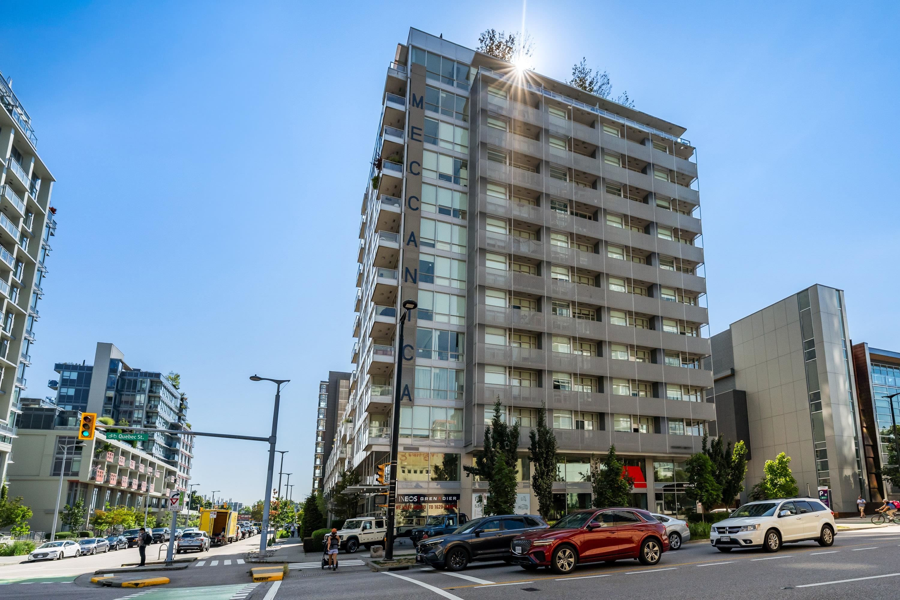 134 1St Avenue E, Vancouver, BC - Outdoor With Facade