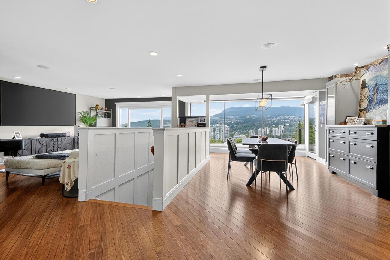 1052 Corona Crescent, Coquitlam, BC - Indoor