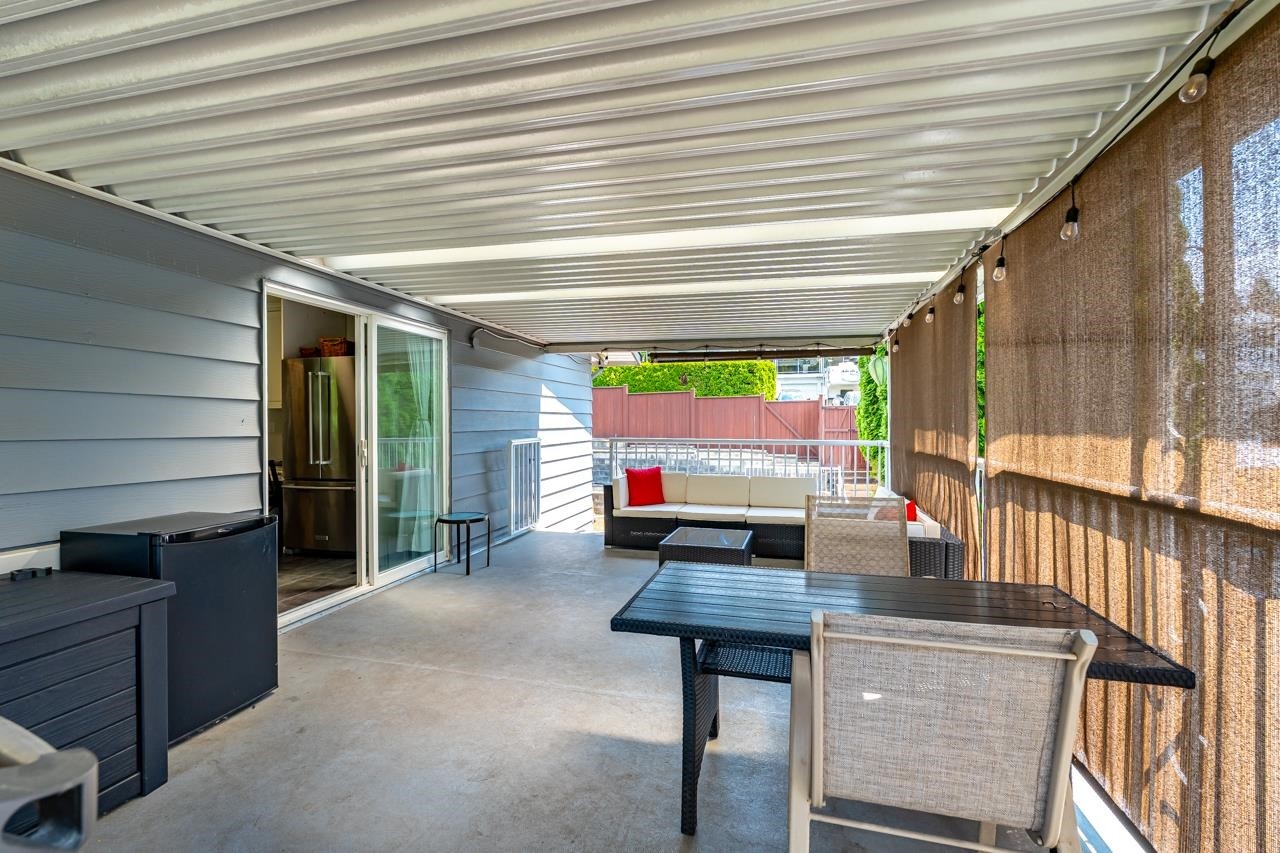 1566 Shaughnessy Street, Port Coquitlam, BC - Outdoor With Deck Patio Veranda With Exterior