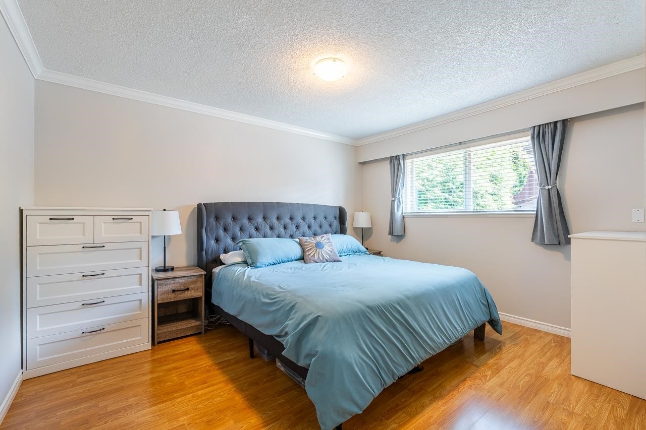 1566 Shaughnessy Street, Port Coquitlam, BC - Indoor Photo Showing Bedroom