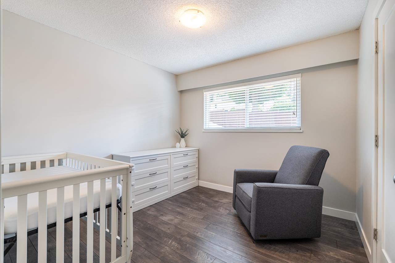 1566 Shaughnessy Street, Port Coquitlam, BC - Indoor Photo Showing Bedroom