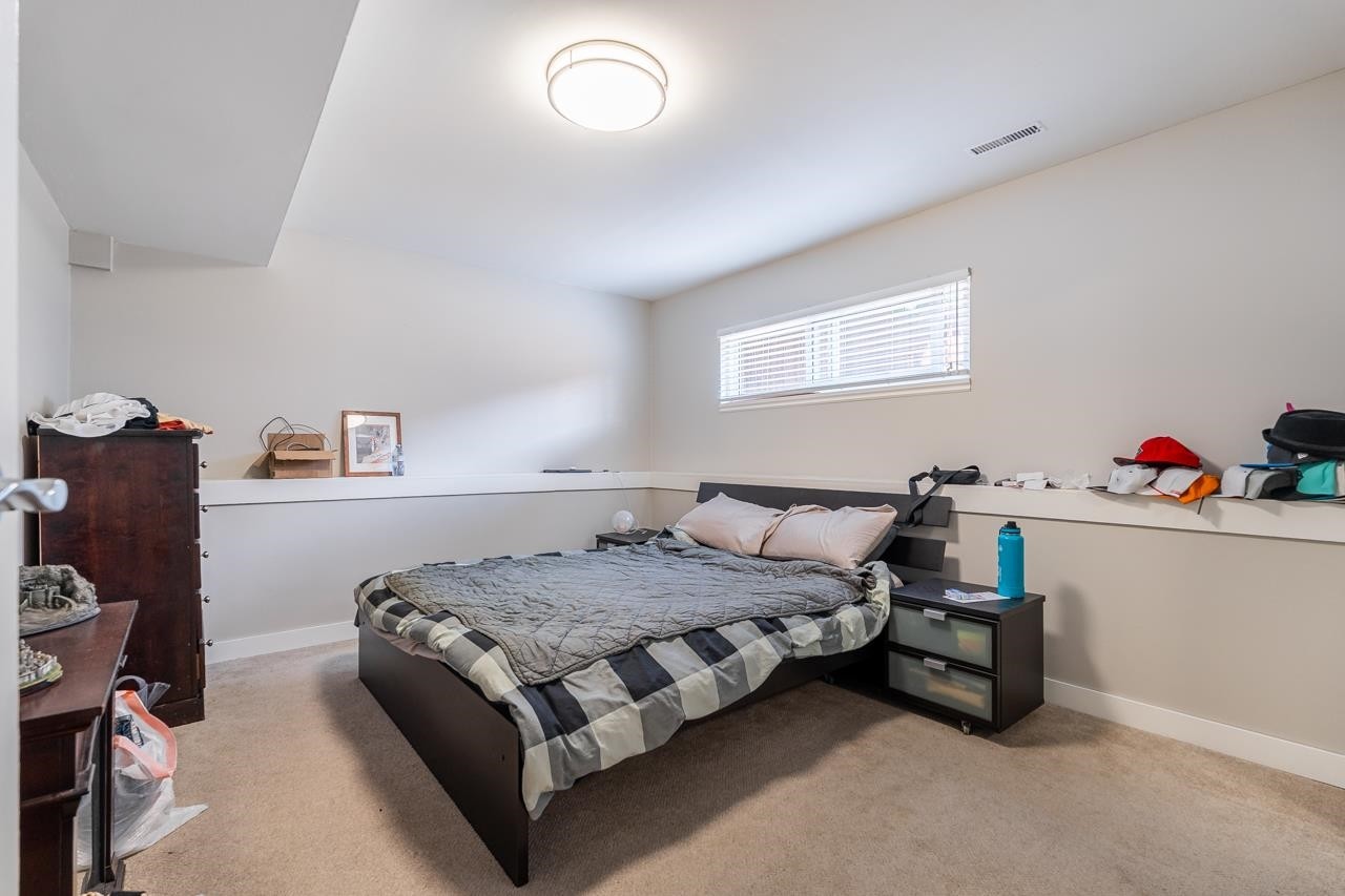 1566 Shaughnessy Street, Port Coquitlam, BC - Indoor Photo Showing Bedroom
