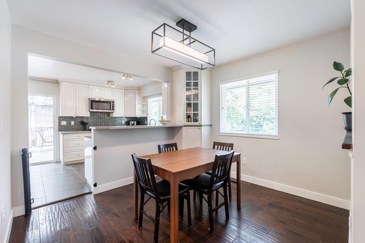 1566 Shaughnessy Street, Port Coquitlam, BC - Indoor Photo Showing Other Room