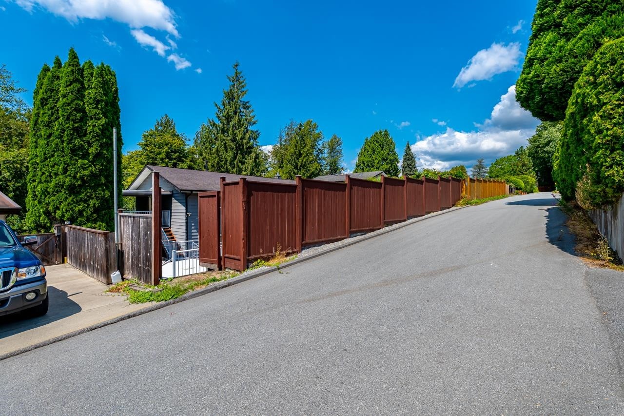 1566 Shaughnessy Street, Port Coquitlam, BC - Outdoor