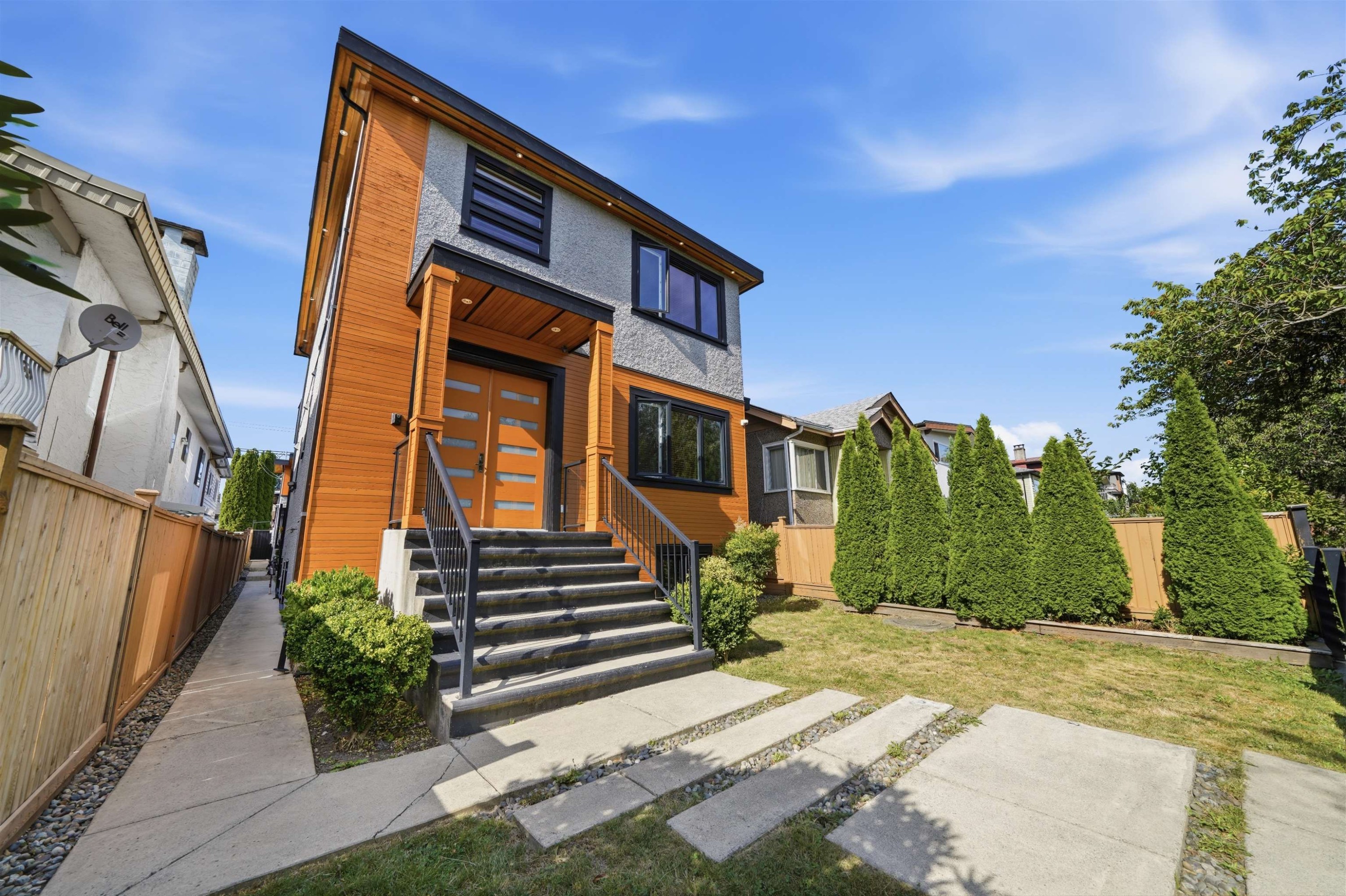 3123 7Th Avenue E, Vancouver, BC - Outdoor