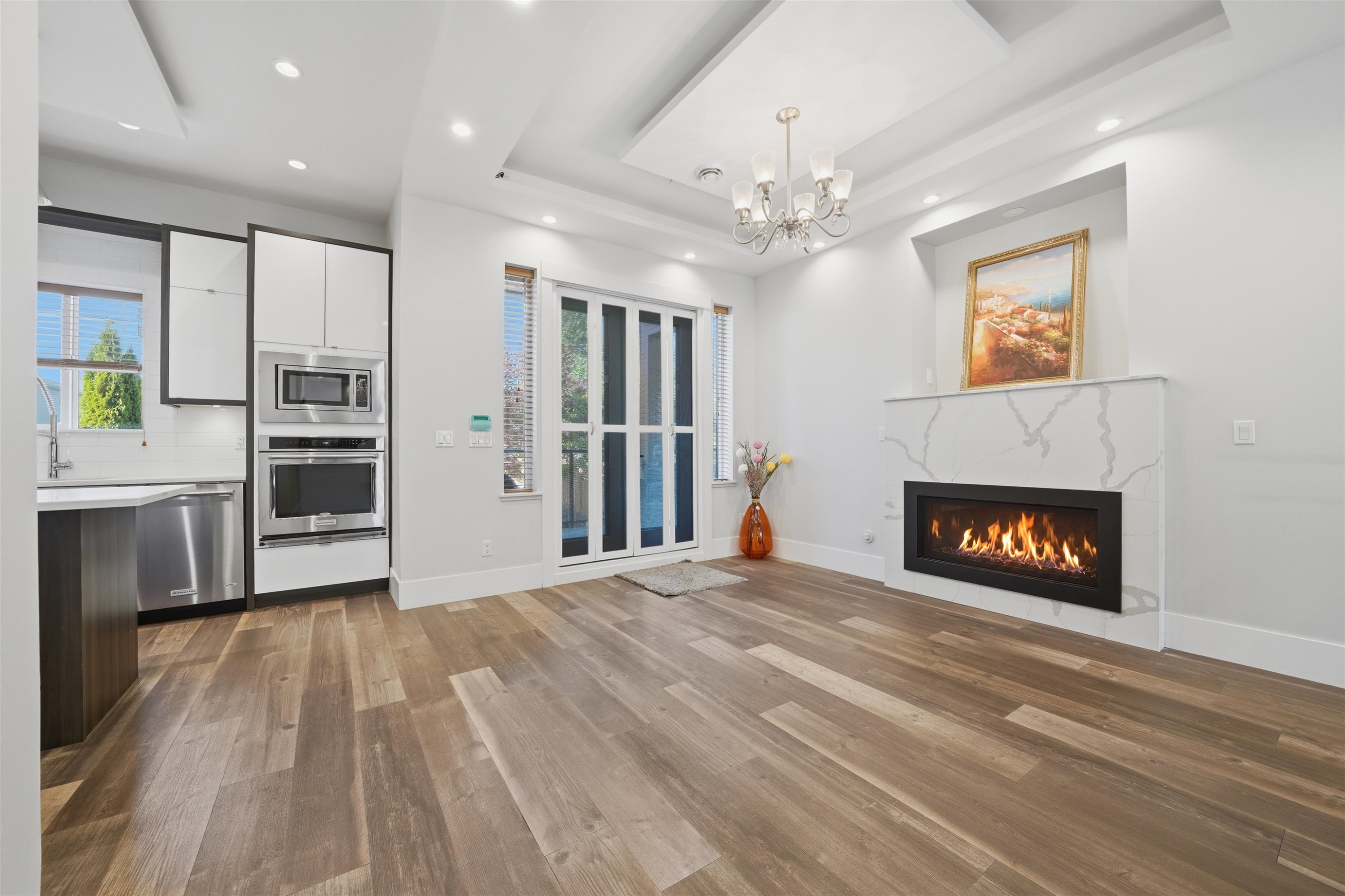 3123 7Th Avenue E, Vancouver, BC - Indoor With Fireplace
