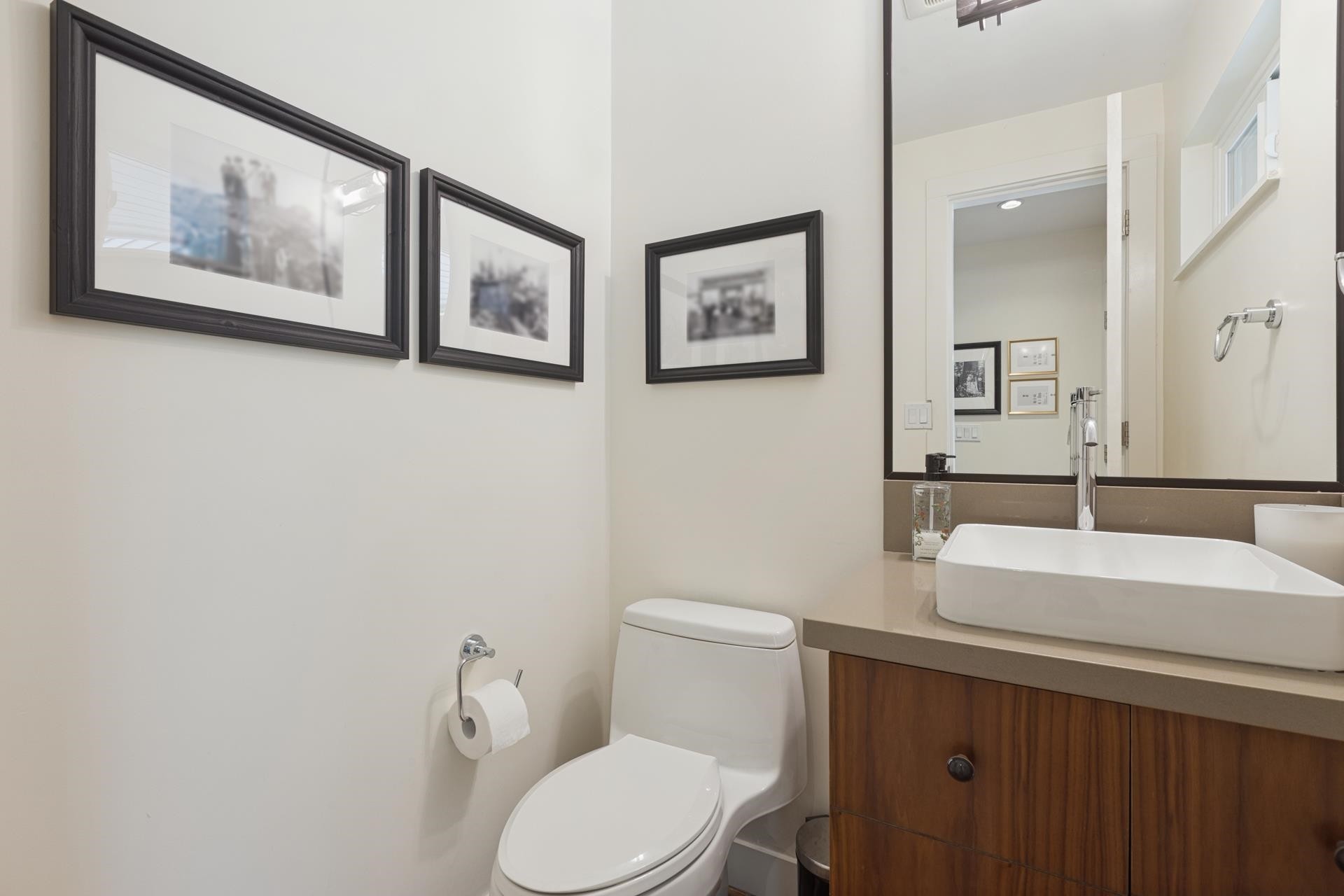 4715 Hoskins Road, North Vancouver, BC