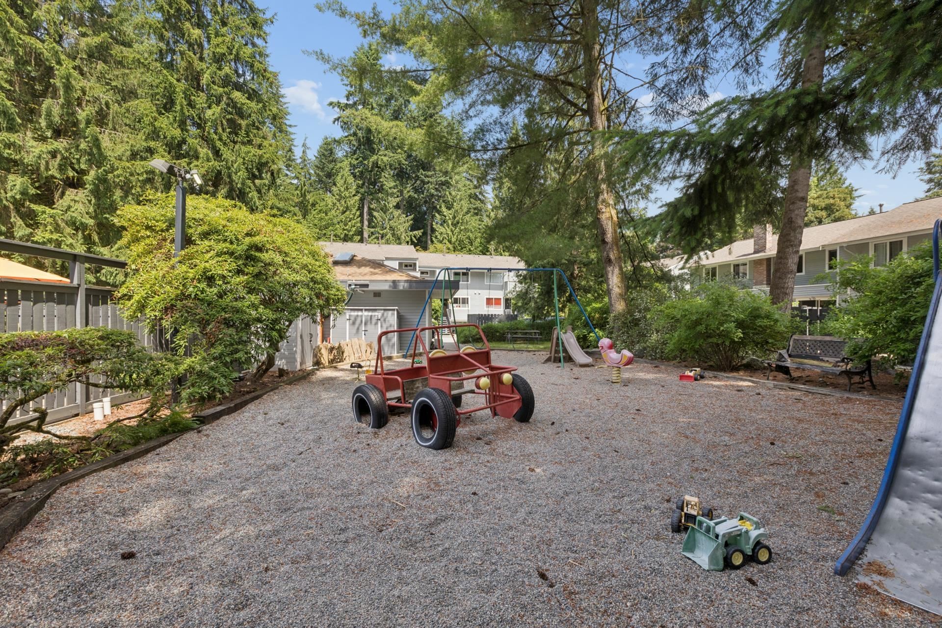 4715 Hoskins Road, North Vancouver, BC