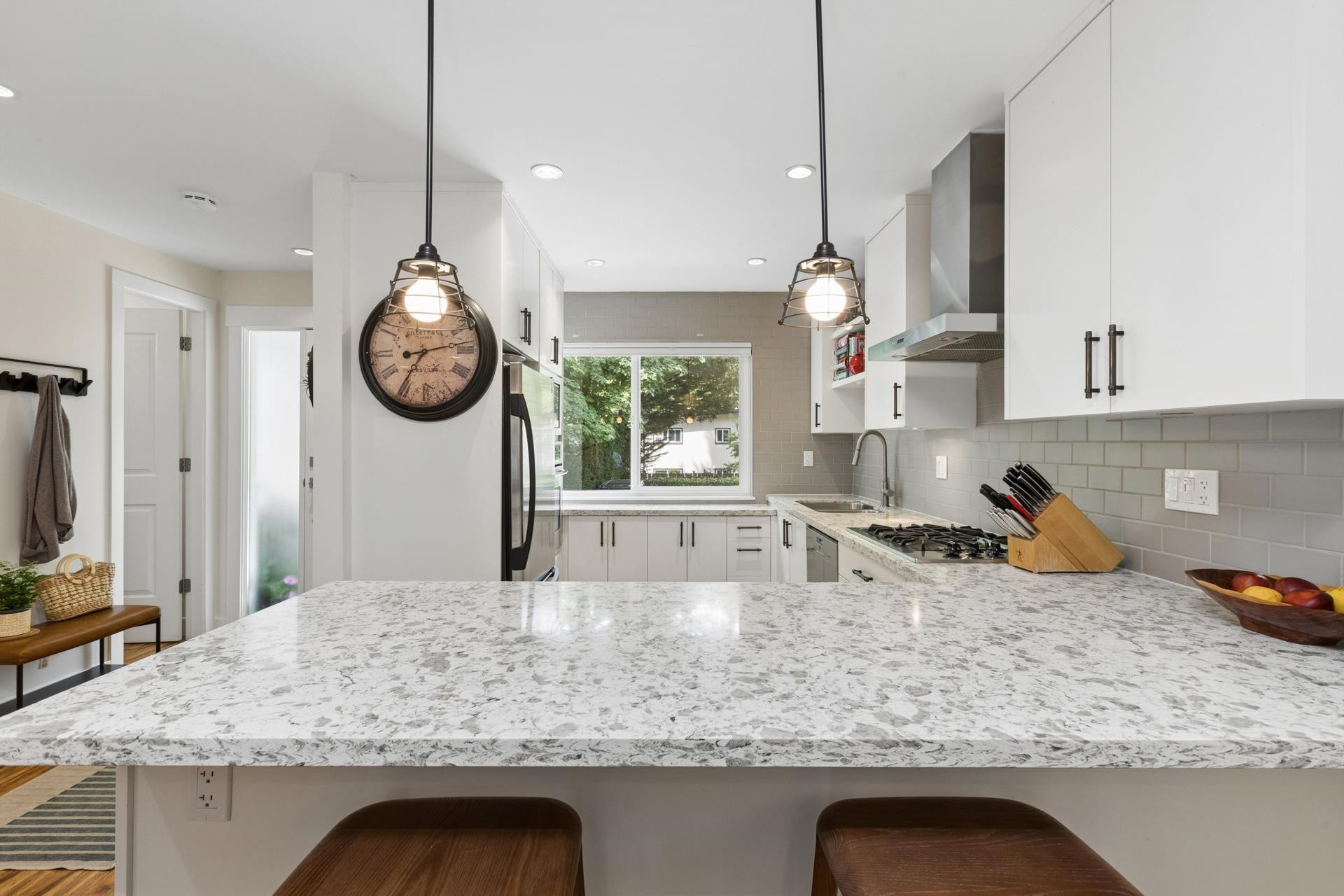 4715 Hoskins Road, North Vancouver, BC
