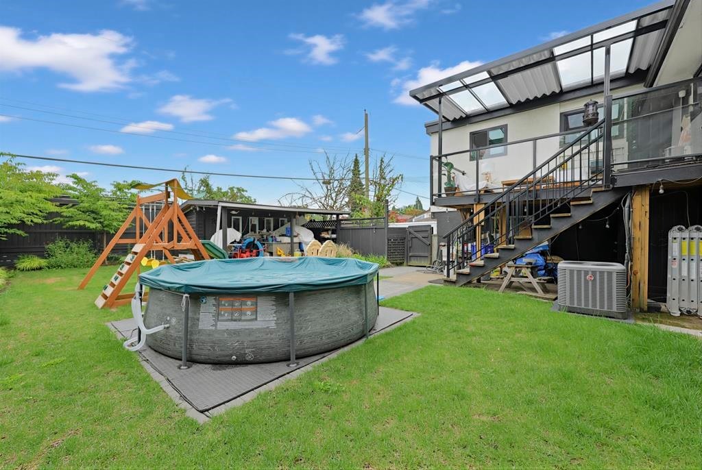 4580 Boundary Road, Burnaby, BC - Outdoor With Above Ground Pool
