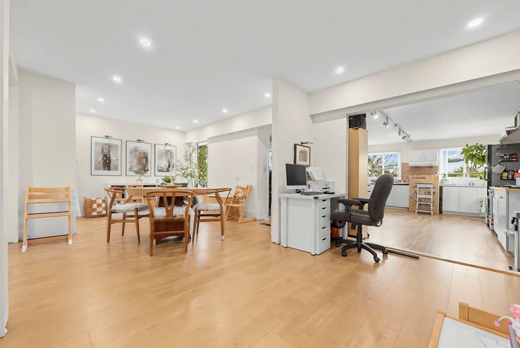 4580 Boundary Road, Burnaby, BC - Indoor