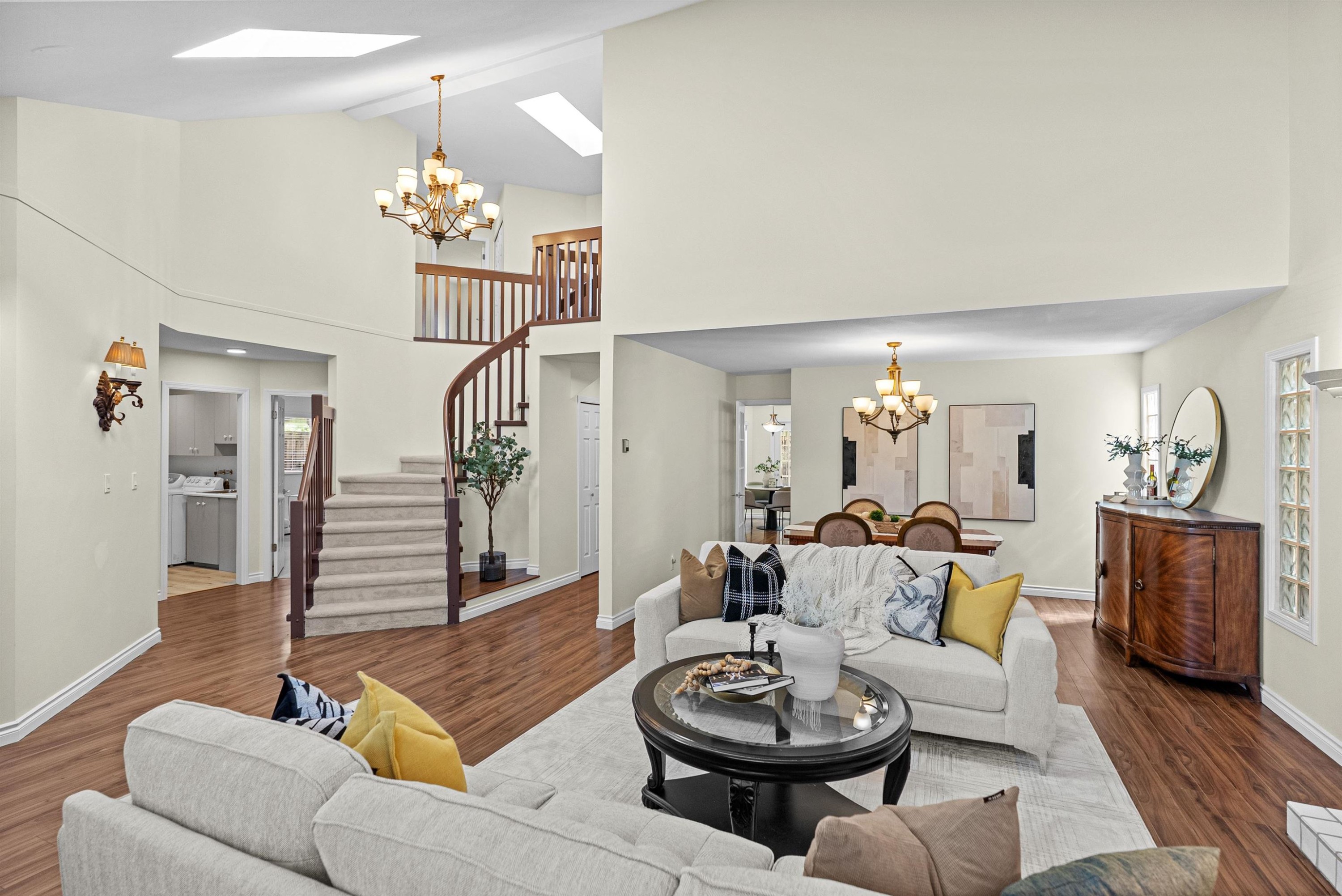 12051 Imperial Drive, Richmond, BC - Indoor Photo Showing Living Room
