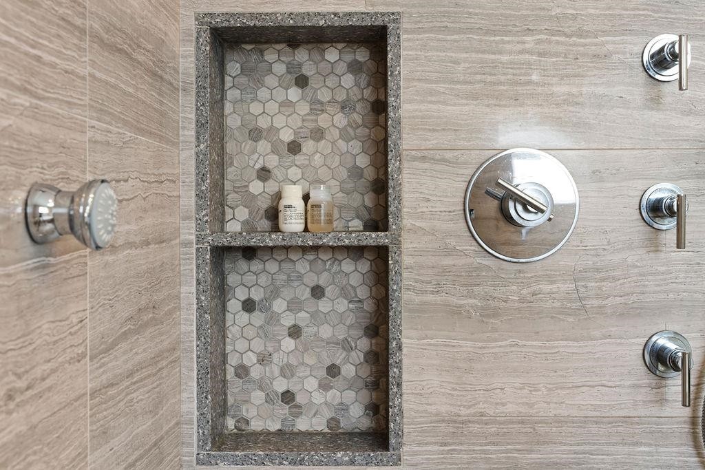 9200 Saunders Road, Richmond, BC - Indoor Photo Showing Bathroom