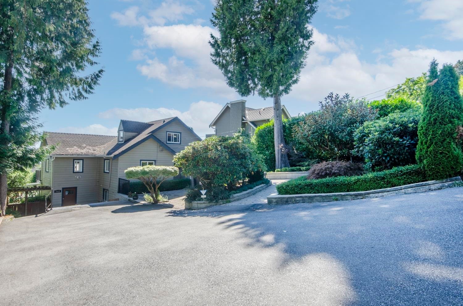 2522 Nelson Avenue, West Vancouver, BC