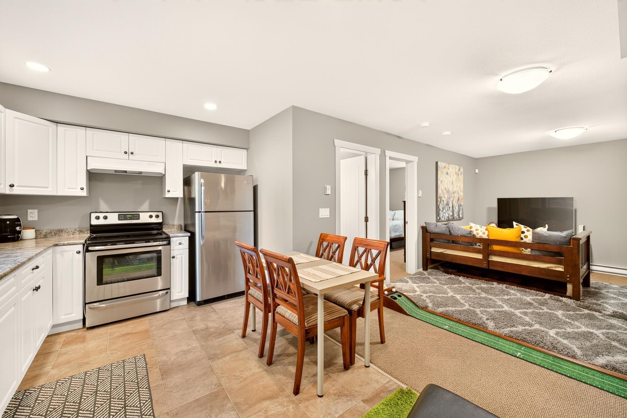 3401 Horizon Drive, Coquitlam, BC - Indoor Photo Showing Kitchen With Stainless Steel Kitchen