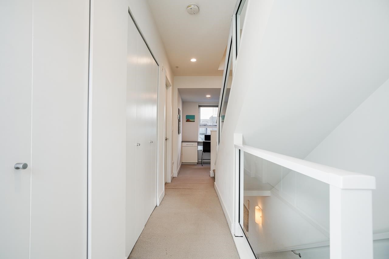 2330 Windsor Street, Vancouver, BC - Indoor Photo Showing Other Room