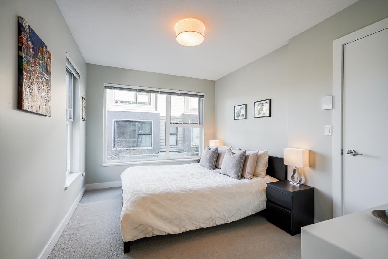 2330 Windsor Street, Vancouver, BC - Indoor Photo Showing Bedroom