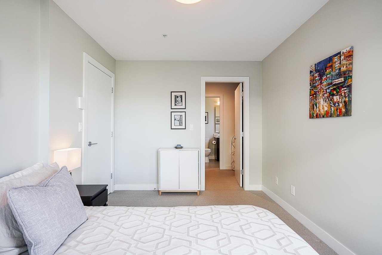 2330 Windsor Street, Vancouver, BC - Indoor Photo Showing Bedroom