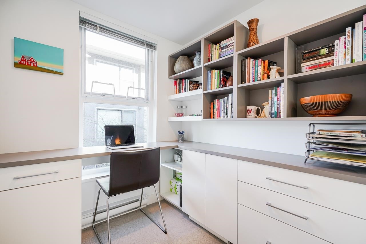 2330 Windsor Street, Vancouver, BC - Indoor Photo Showing Office