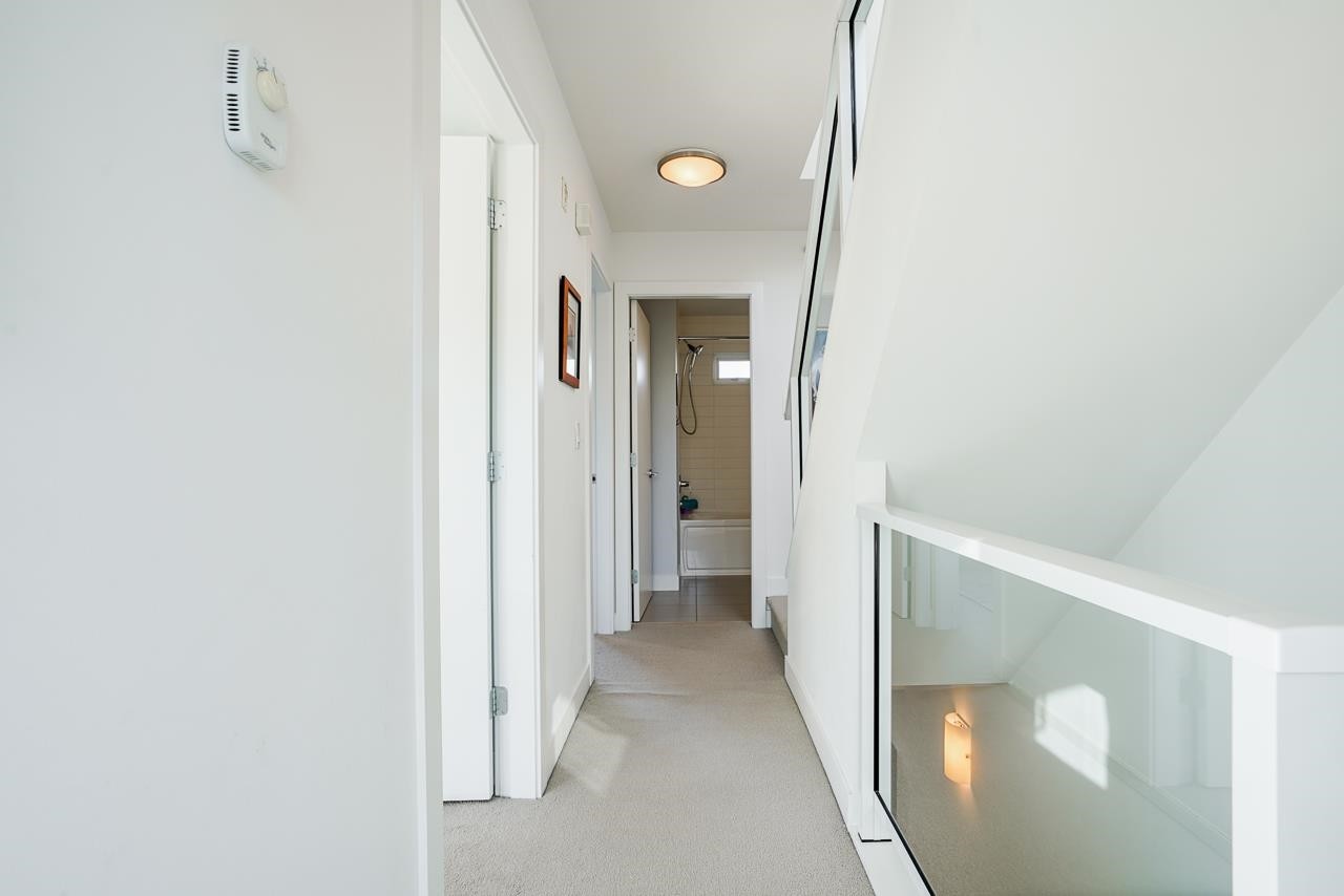 2330 Windsor Street, Vancouver, BC - Indoor Photo Showing Other Room