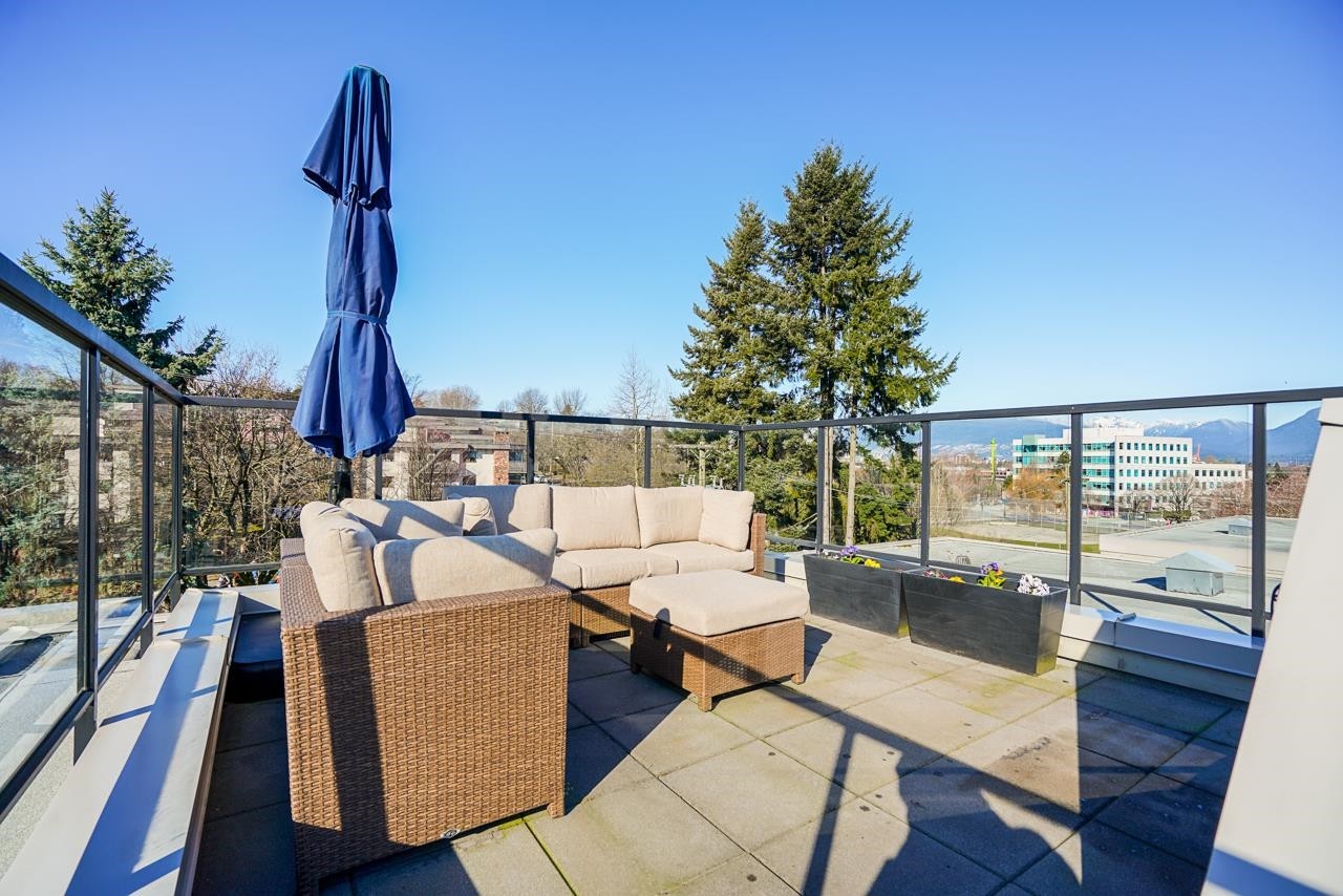 2330 Windsor Street, Vancouver, BC - Outdoor