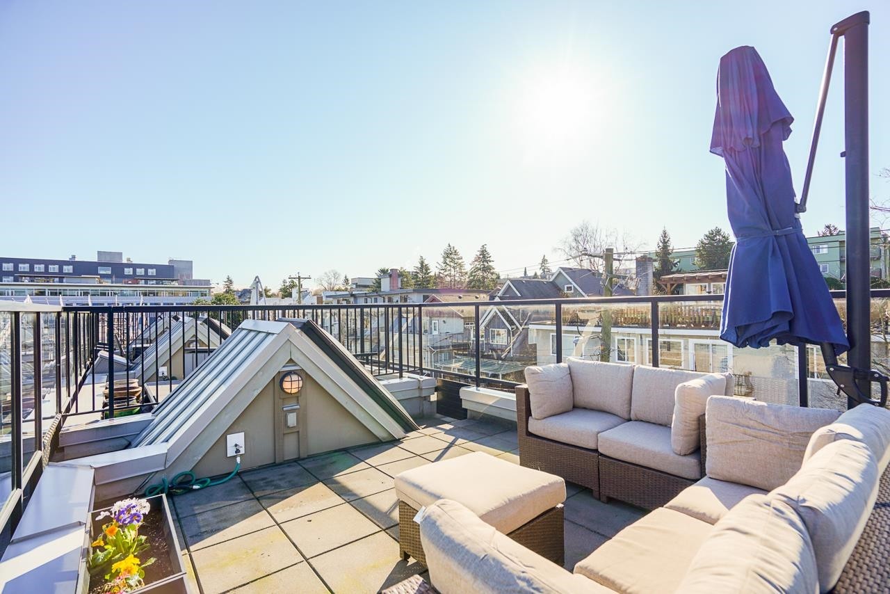 2330 Windsor Street, Vancouver, BC - Outdoor