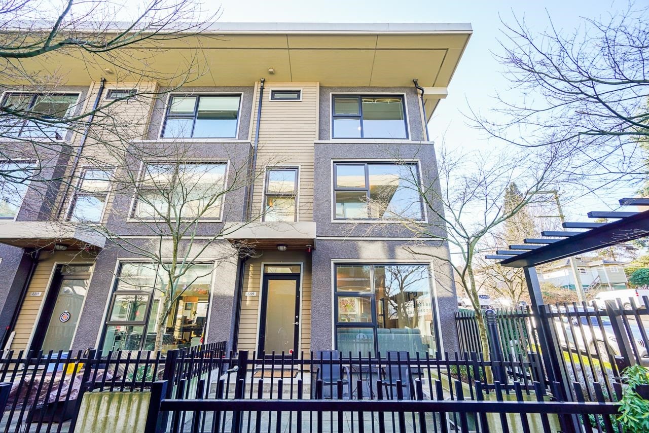 2330 Windsor Street, Vancouver, BC - Outdoor
