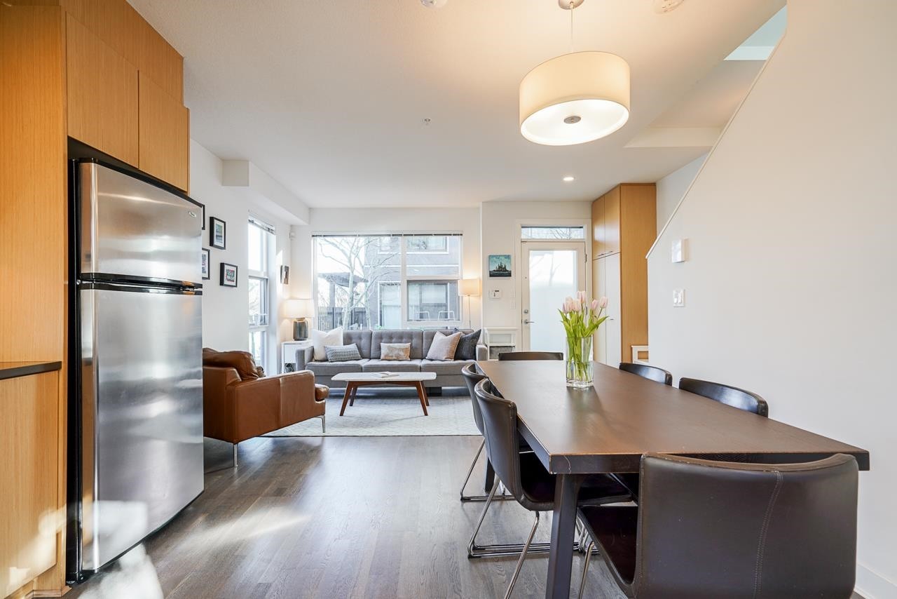 2330 Windsor Street, Vancouver, BC - Indoor